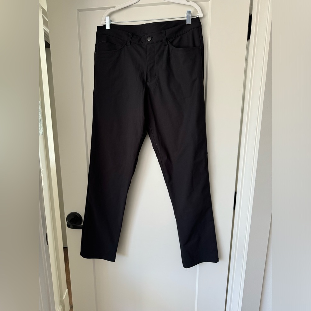 Lululemon Men’s pant. Size 34. Black